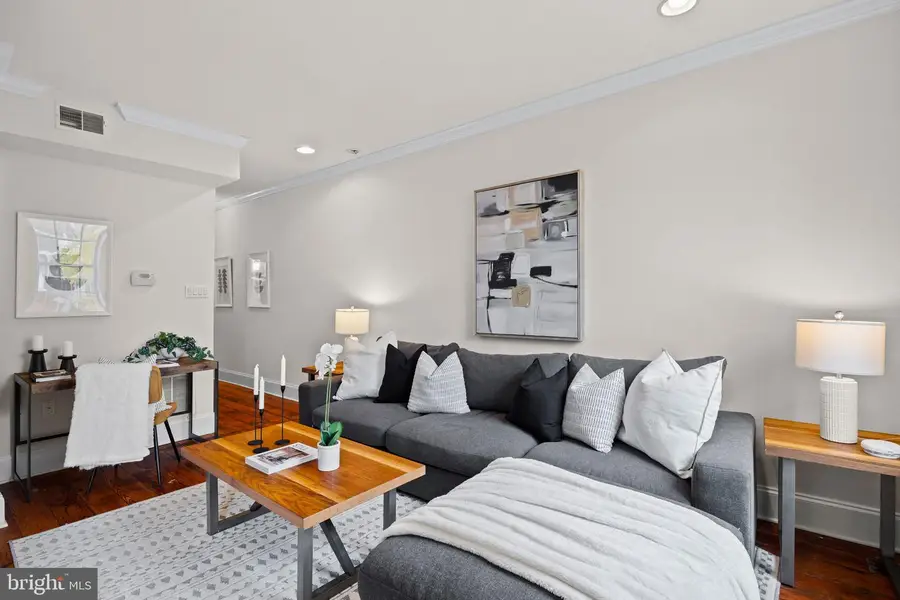 1708 Pine St #3f, Philadelphia, PA 19103 - Image #2