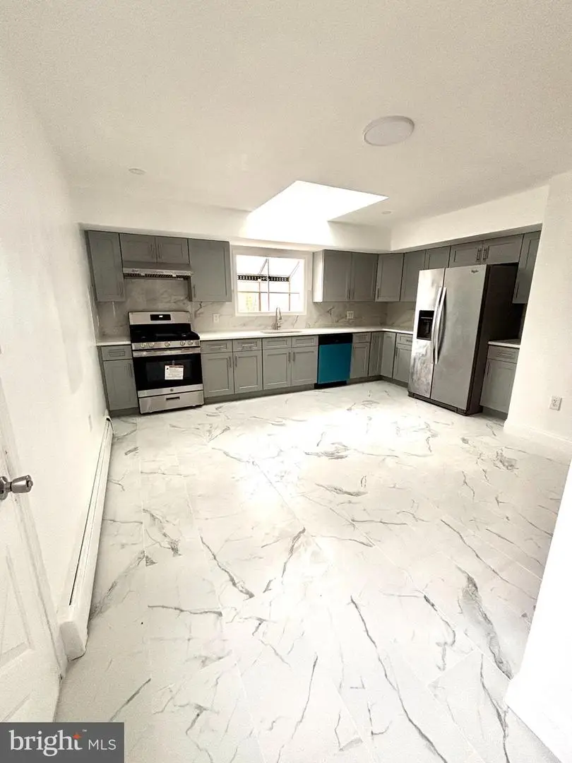 7119 Hegerman St, Philadelphia, PA 19135 - Image #1