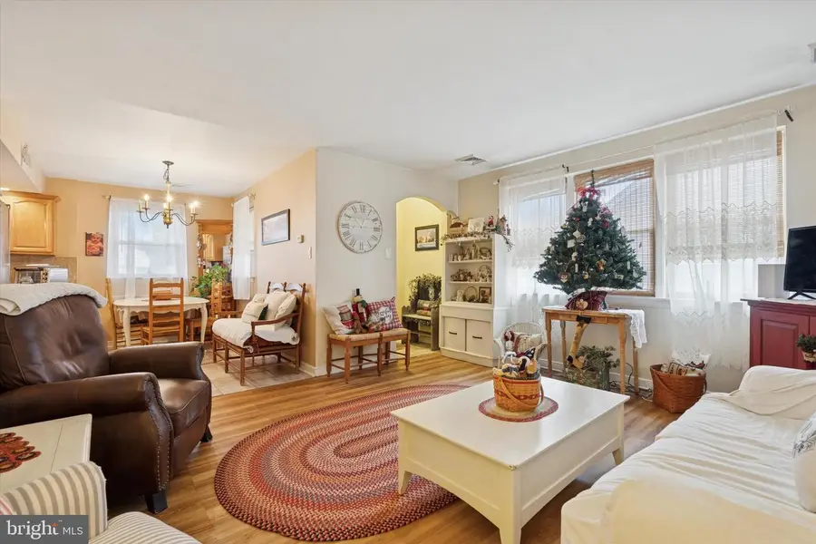 9208 Exeter Rd, Philadelphia, PA 19114 - Image #3