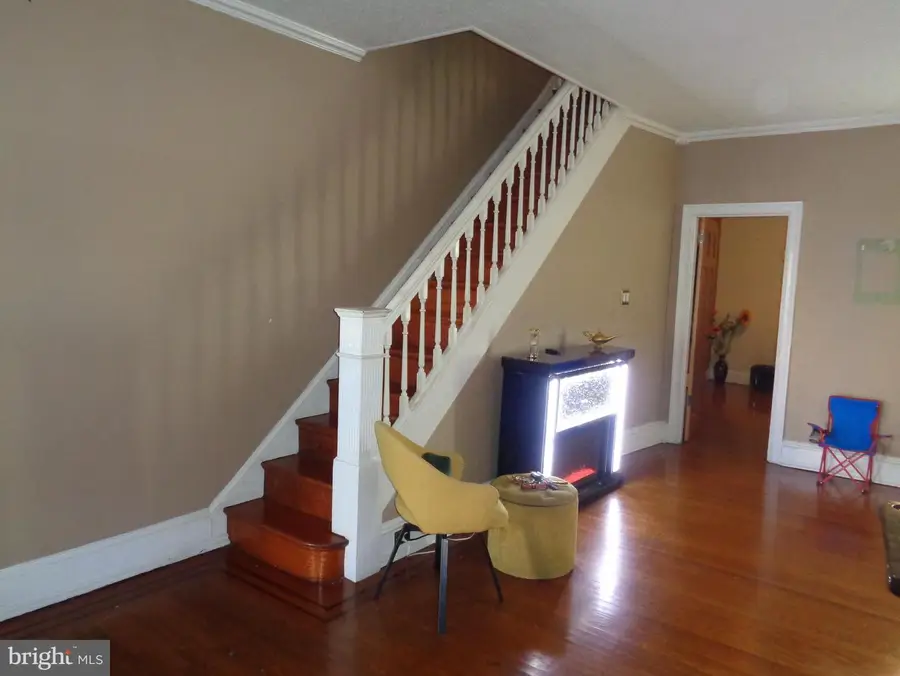 728 W Erie Ave, Philadelphia, PA 19140 - Image #2