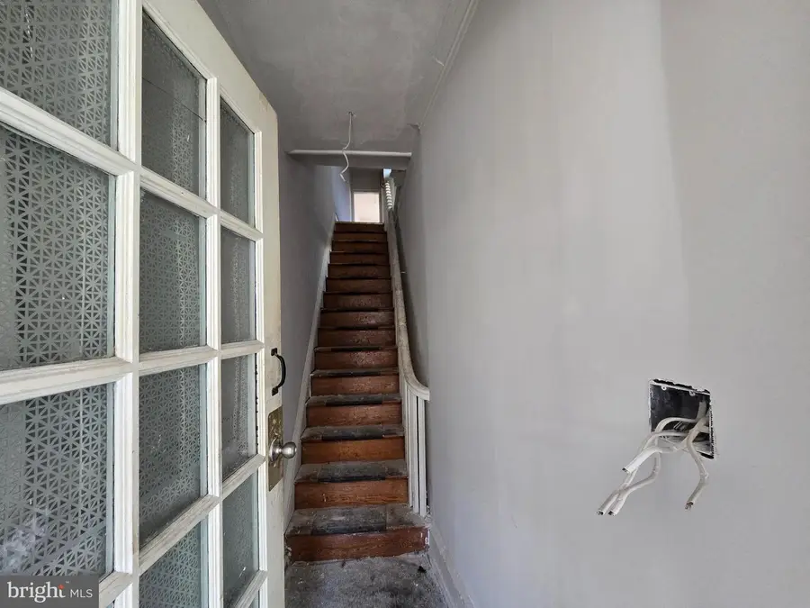 729 W Rockland St, Philadelphia, PA 19120 - #3