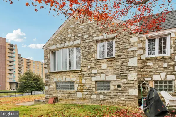 8855 Winchester Ave, PHILADELPHIA, PA 19115