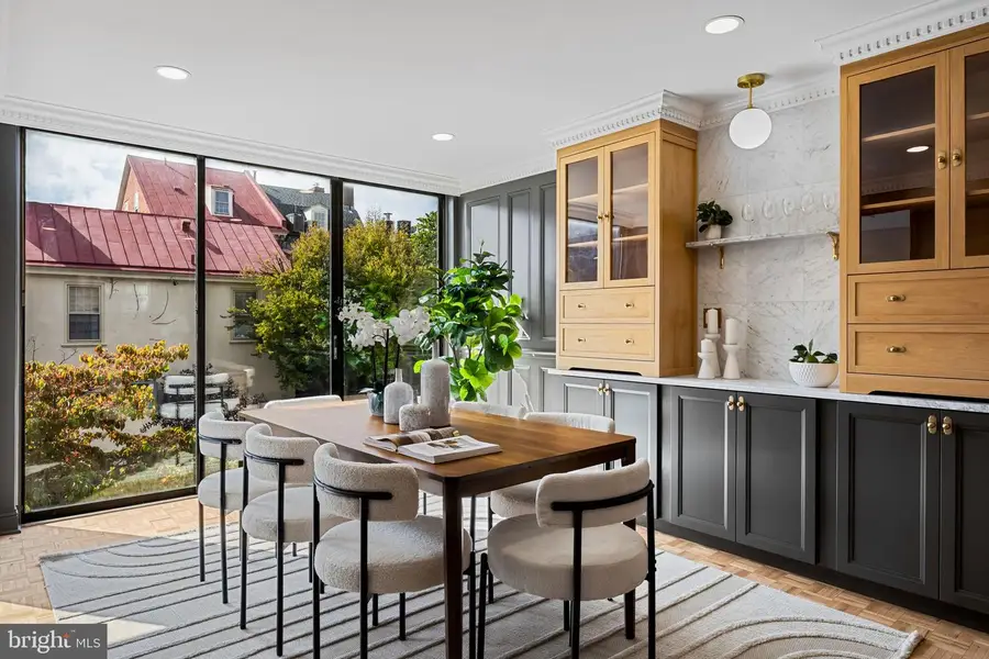 242 Locust St, Philadelphia, PA 19106 - Image #2