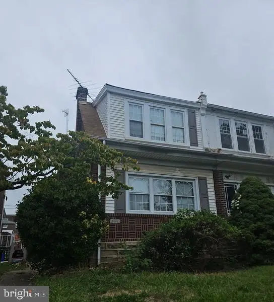 2305 Rhawn St, Philadelphia, PA 19152 - Image #1