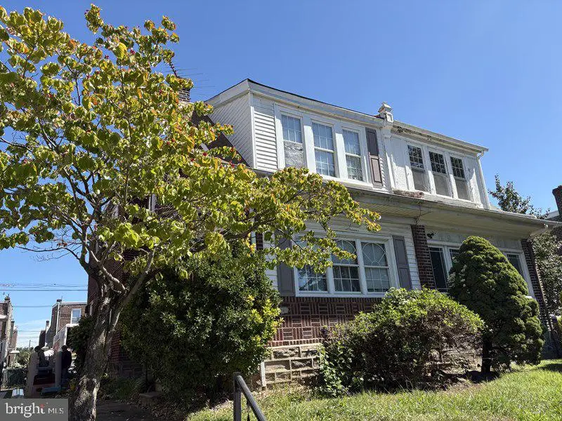 2305 Rhawn St, Philadelphia, PA 19152 - Image #2