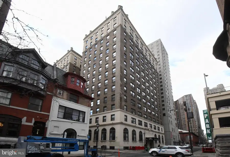 1324 Locust St #905, Philadelphia, PA 19107 - Image #2