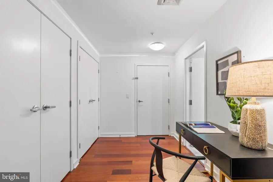 219-29 S 18th St #404, Philadelphia, PA 19103 - Image #2