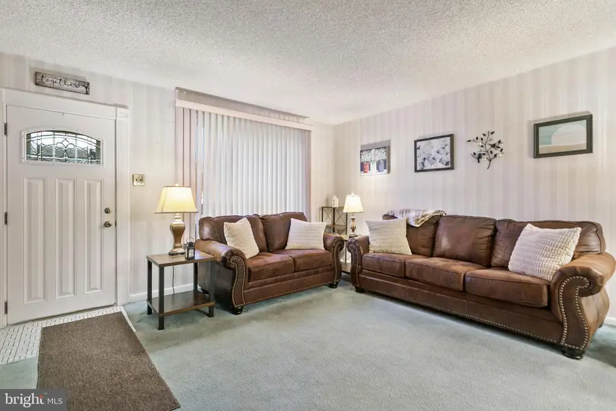 4245 J St, Philadelphia, PA 19124 - Image #3