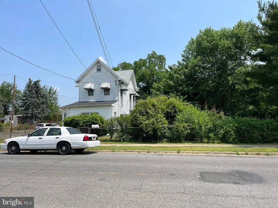 2513 S 76th St, Philadelphia, PA 19153 - Image #2