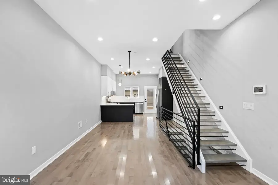 516 Pierce St, Philadelphia, PA 19148 - Image #3