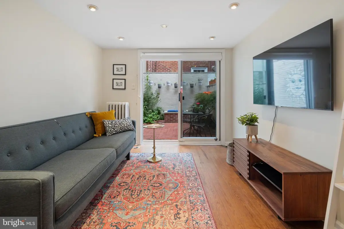 143 Fitzwater St, Philadelphia, PA 19147 - Image #1