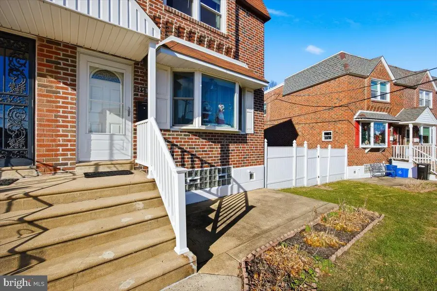 12530 Nanton Dr, Philadelphia, PA 19154 - Image #2