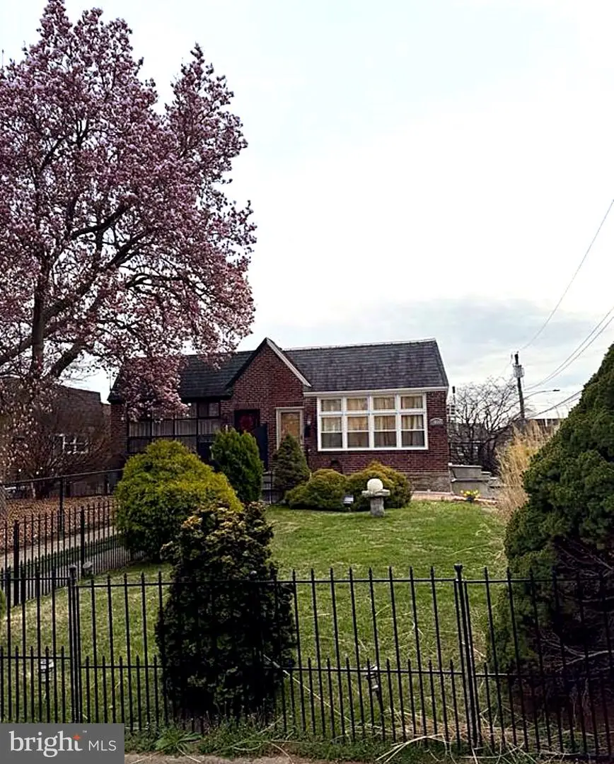 1800 Evarts St, Philadelphia, PA 19152 - Image #1