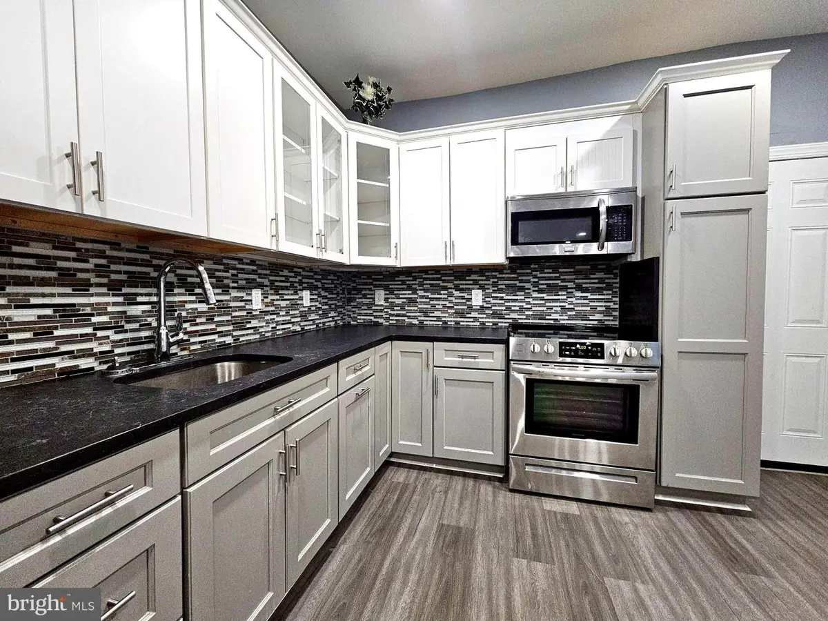 827 S 56th St, Philadelphia, PA 19143 - Image #1