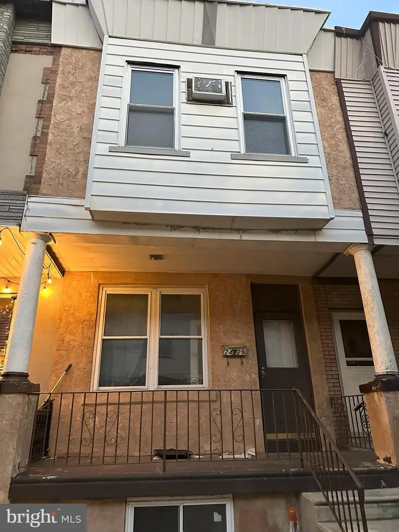 2429 S Lawrence St, Philadelphia, PA 19148 - Image #1