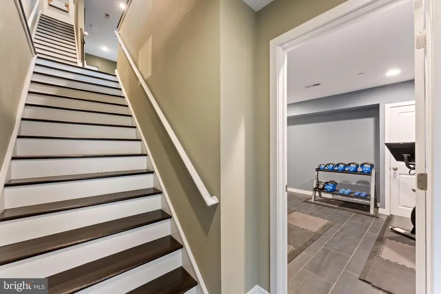 133 Shurs Ln, Philadelphia, PA 19127 - Image #2