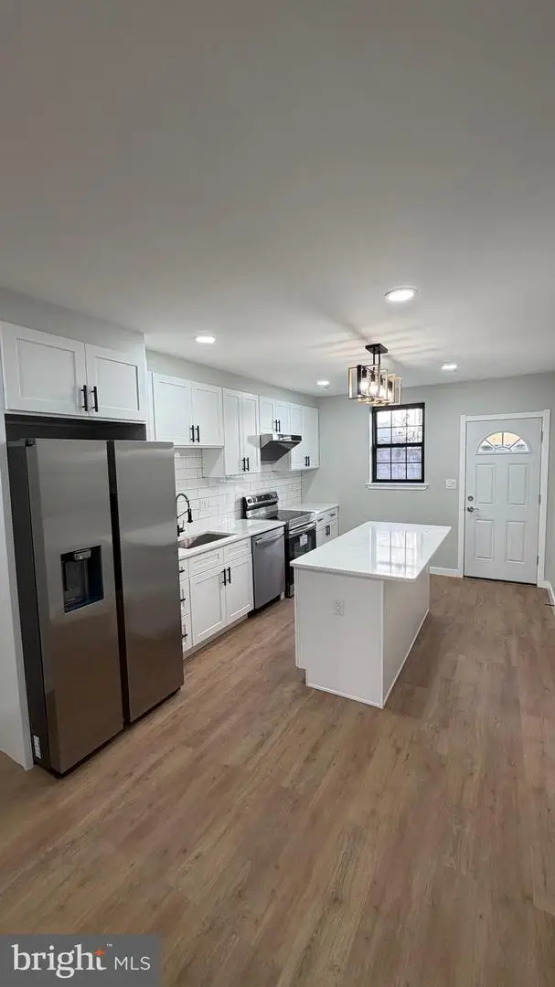 819 Jackson St, Philadelphia, PA 19148 - Image #2