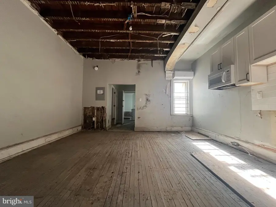 1316 W Hunting Park Ave, Philadelphia, PA 19140 - #3