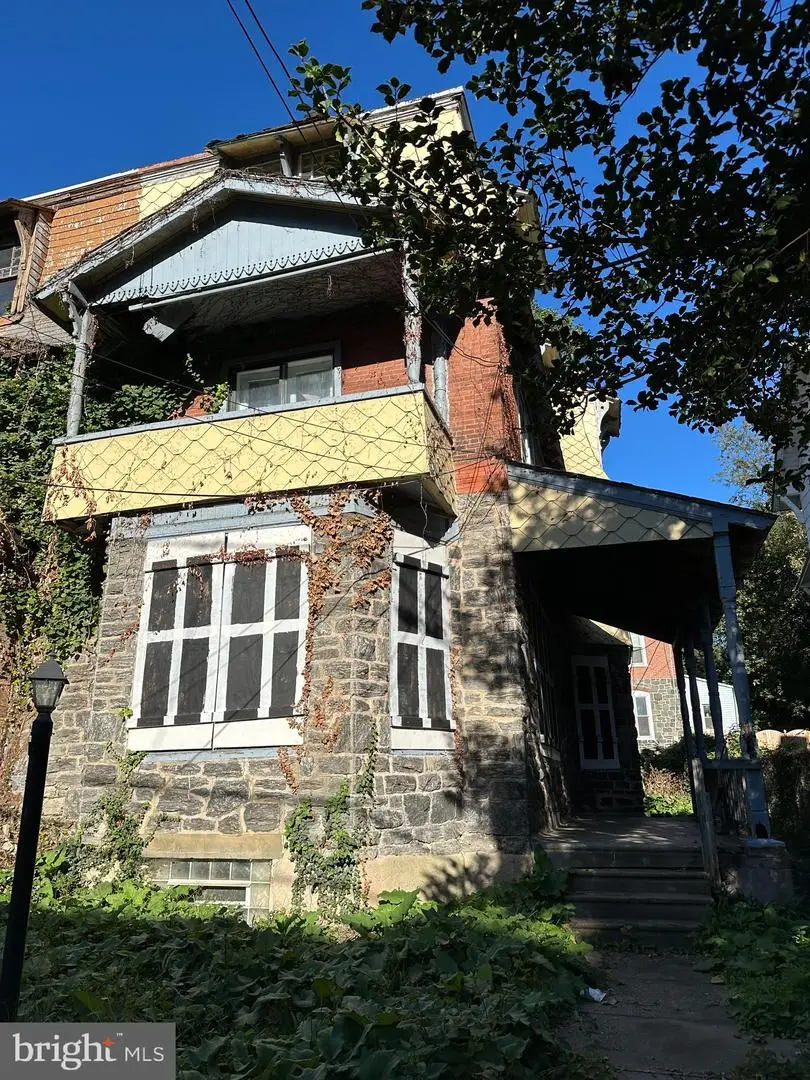 221 W Apsley St, Philadelphia, PA 19144 - #3