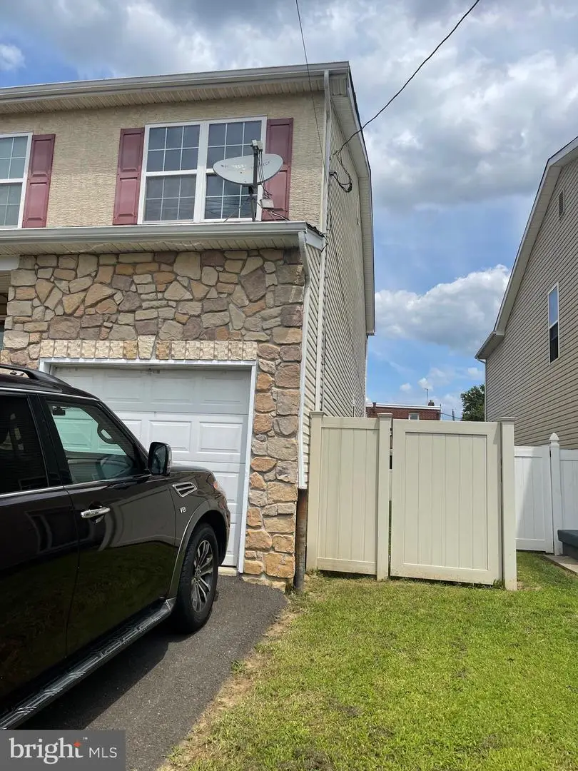 1917 Fuller St Ne Fuller St, Philadelphia, PA 19152 - Image #1