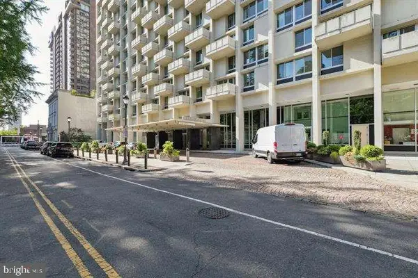 604 S Washington Sq #1917, PHILADELPHIA, PA 19106