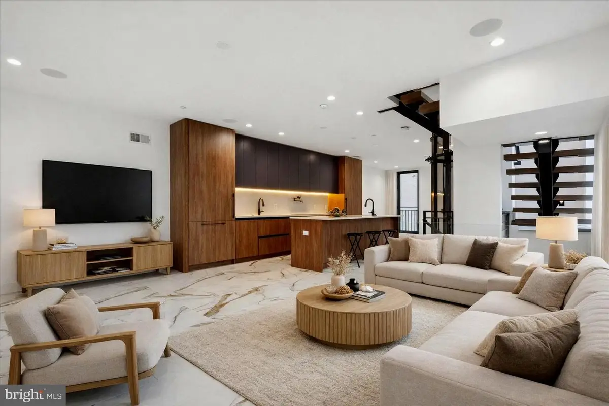 1843 Hartranft St #b102, Philadelphia, PA 19145 - Image #1