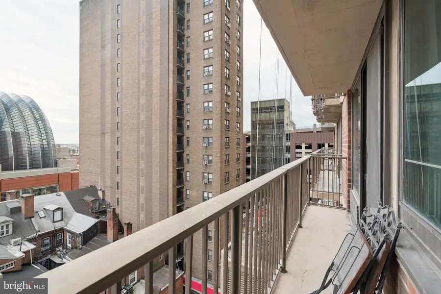 1420 Locust St #8o, Philadelphia, PA 19102 - #3