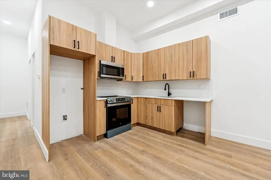 2424 W Thompson St, Philadelphia, PA 19121 - Image #3