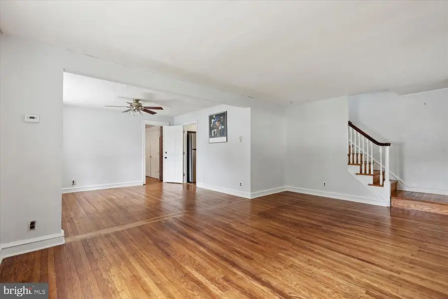 491 Aurania St, Philadelphia, PA 19128 - Image #3