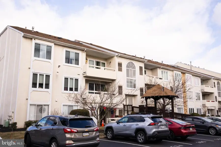 27 Bonnie Gellman Ct #b27, Philadelphia, PA 19114 - Image #3