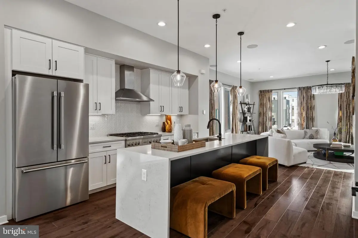 3200 Parkview Walk, Philadelphia, PA 19125 - Image #1