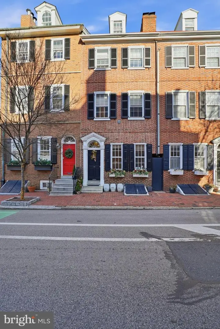 131 Pine St, Philadelphia, PA 19106 - Image #1