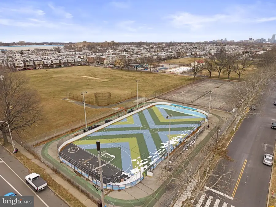 6904 Chelwynde Ave, Philadelphia, PA 19142 - Image #2