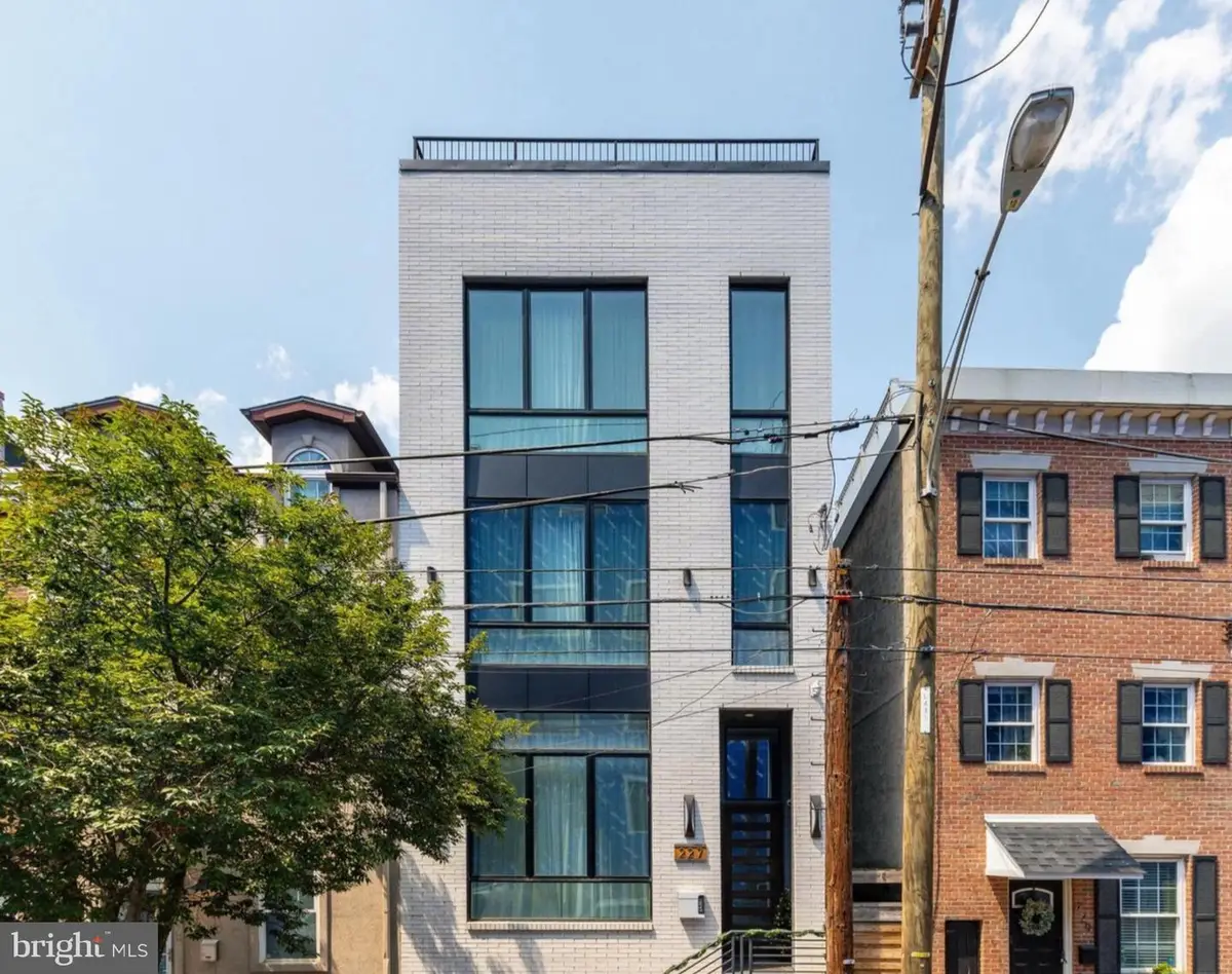 227 E Allen St, Philadelphia, PA 19125 - Image #1