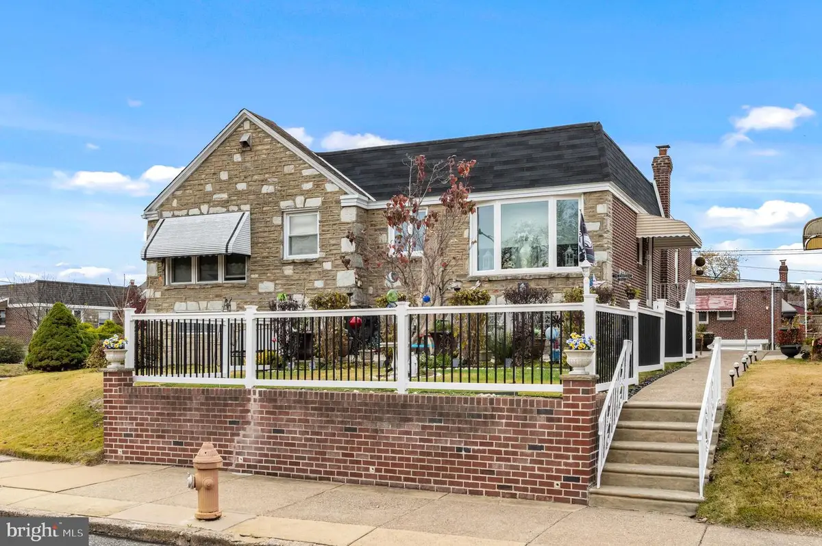 8102 Lister St, Philadelphia, PA 19152 - Image #1