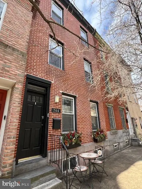 744 S Martin St, PHILADELPHIA, PA 19146
