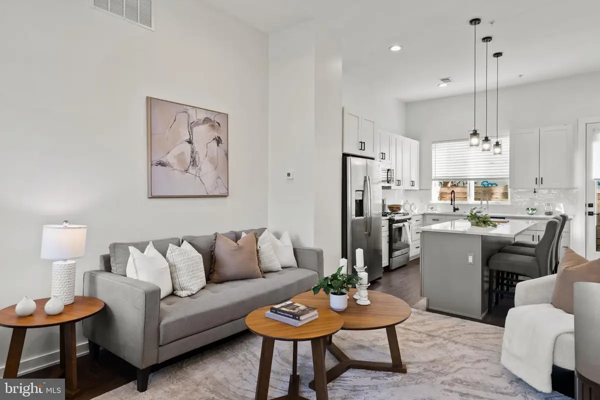 2235 N Hope St, Philadelphia, PA 19133 - Image #1