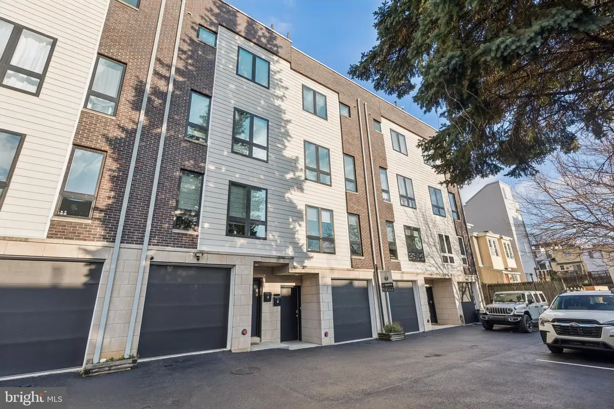 3828 Manor St, Philadelphia, PA 19128 - Image #1