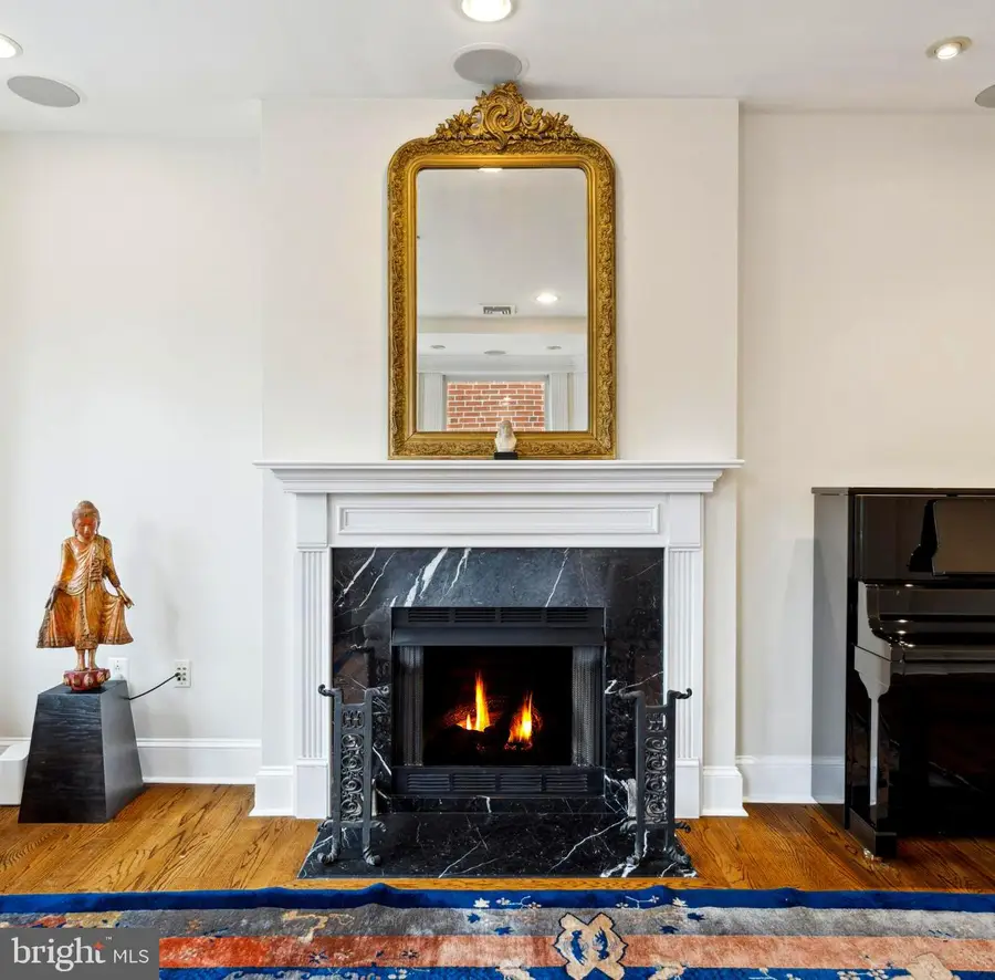 915 Clinton St #301, Philadelphia, PA 19107 - Image #3