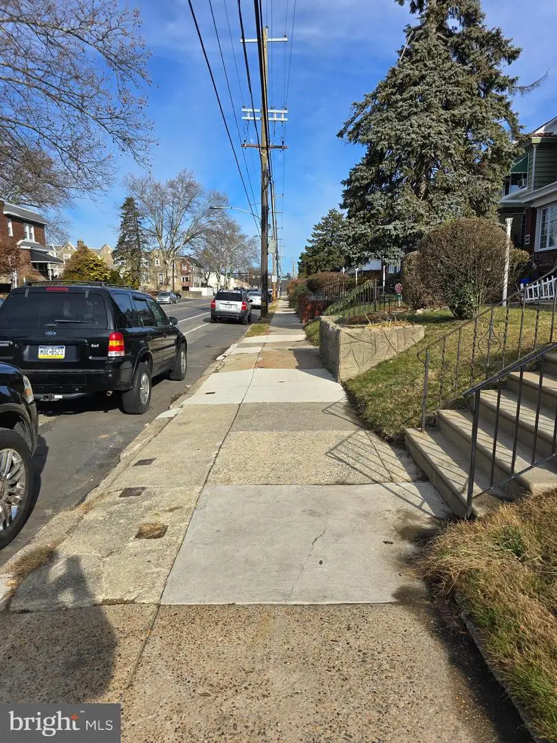 2204 E Washington Ln, Philadelphia, PA 19138 - Image #3
