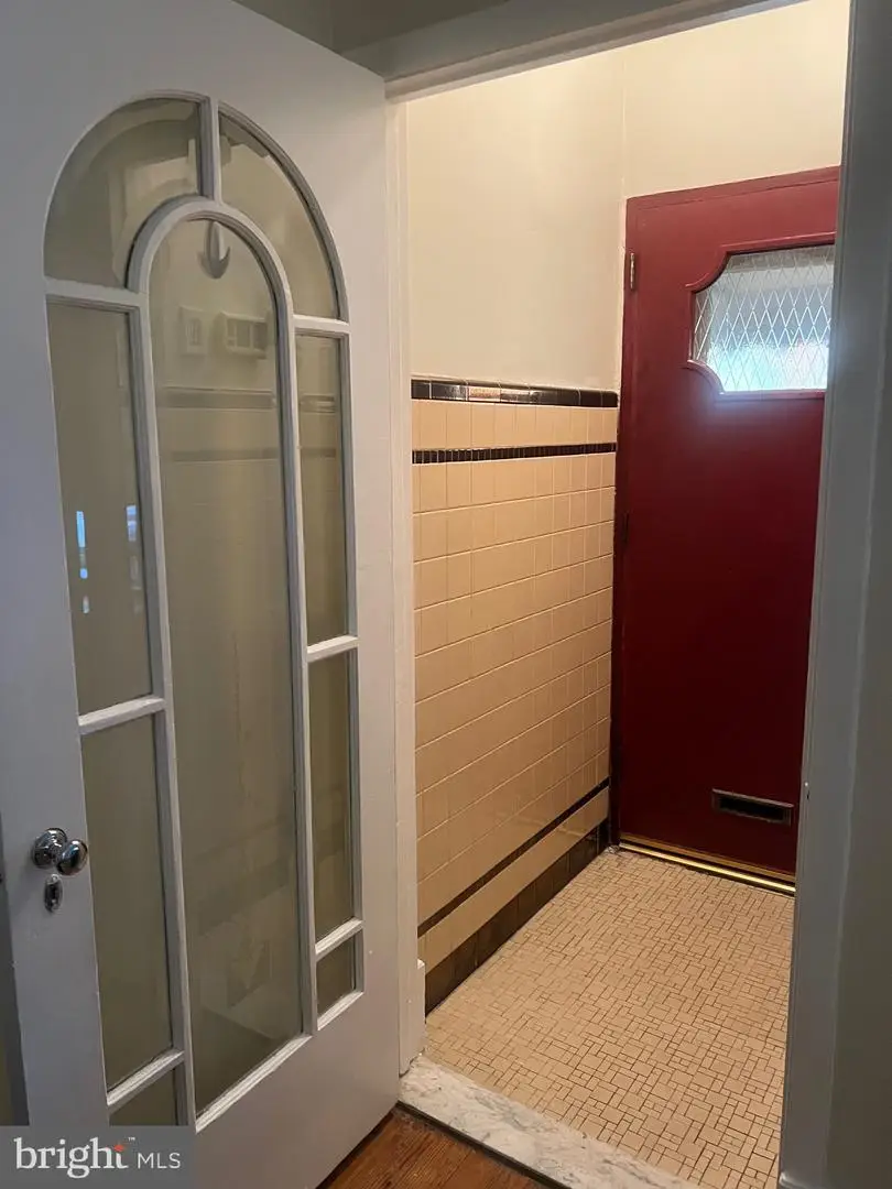 2434 S 12th St, Philadelphia, PA 19148 - Image #2