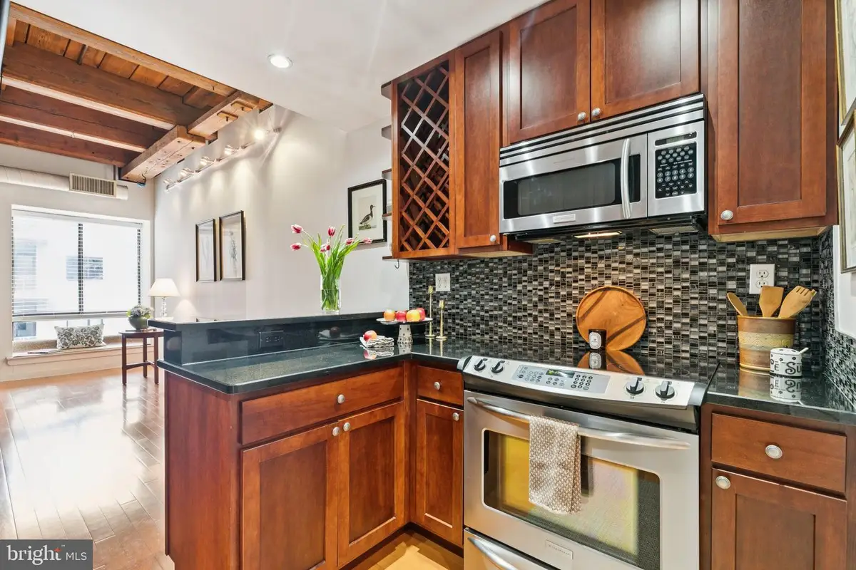 301 Race St #410, Philadelphia, PA 19106 - #1