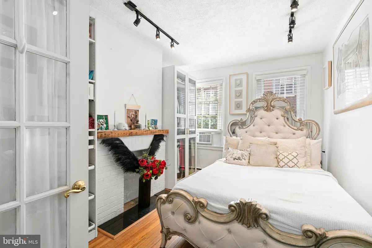 320 S Juniper St, Philadelphia, PA 19107 - Image #1