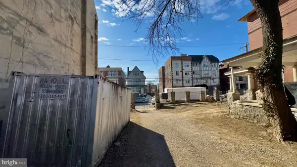 5015-19 Pine St, PHILADELPHIA, PA 19143