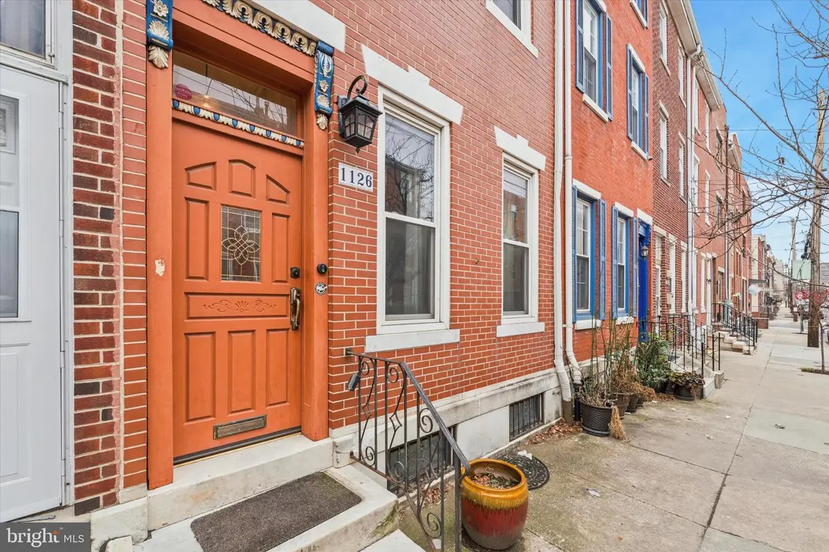 1126 Mount Vernon St, Philadelphia, PA 19123 - Image #1