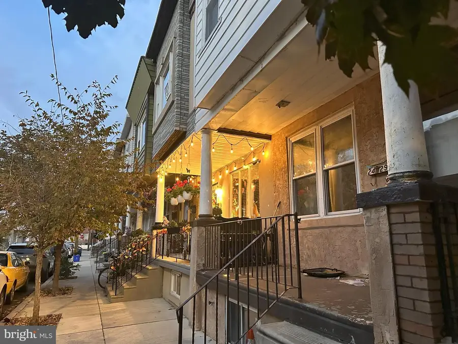 2429 S Lawrence St, Philadelphia, PA 19148 - Image #2