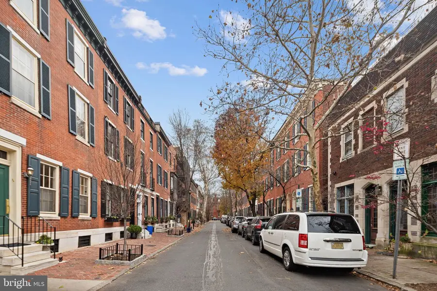 2131 Delancey Pl, Philadelphia, PA 19103 - Image #3