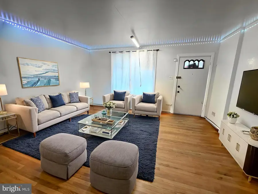 534 Mckinley St, Philadelphia, PA 19111 - Image #3