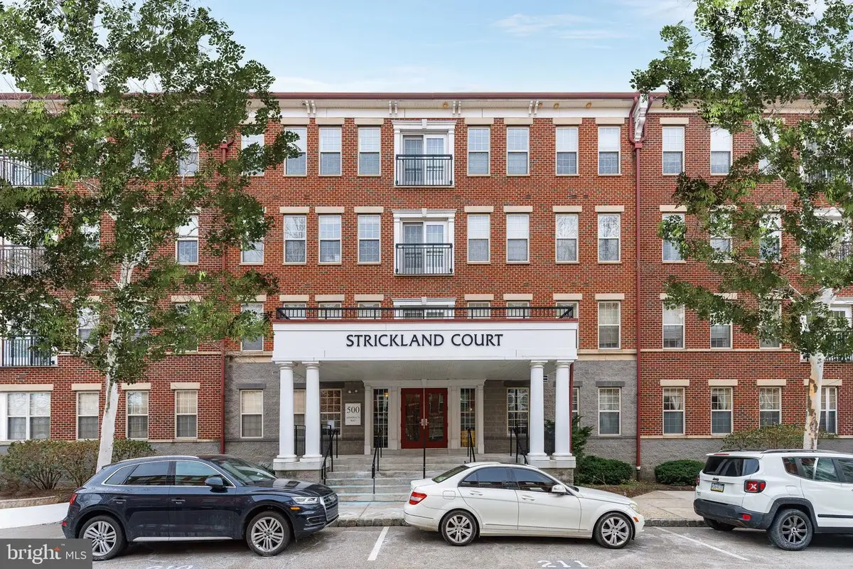 500 Admirals Way #214, Philadelphia, PA 19146 - Image #1