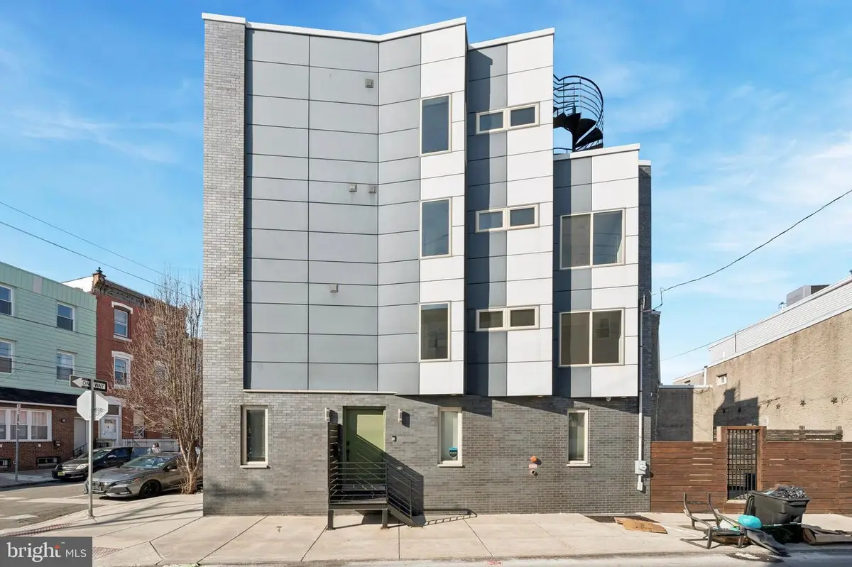 2521 E Dauphin St, Philadelphia, PA 19125 - Image #1